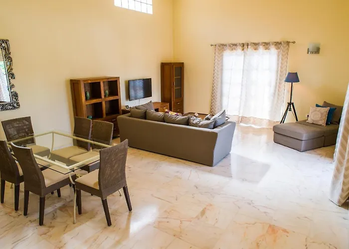 Vila Joy Private Pool By Holidays