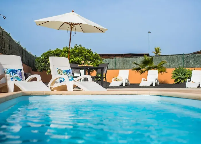 Joy Private Pool By Holidays Vila *