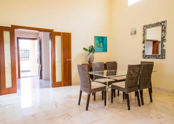 Joy Private Pool By Holidays *