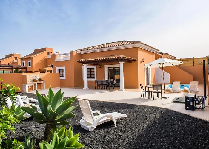 Joy Private Pool By Holidays Vila *