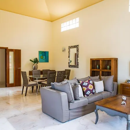 Joy Private Pool By Holidays