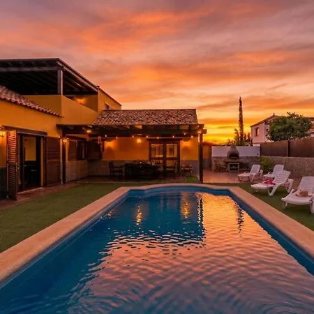 Joy Private Pool By Holidays * Corralejo